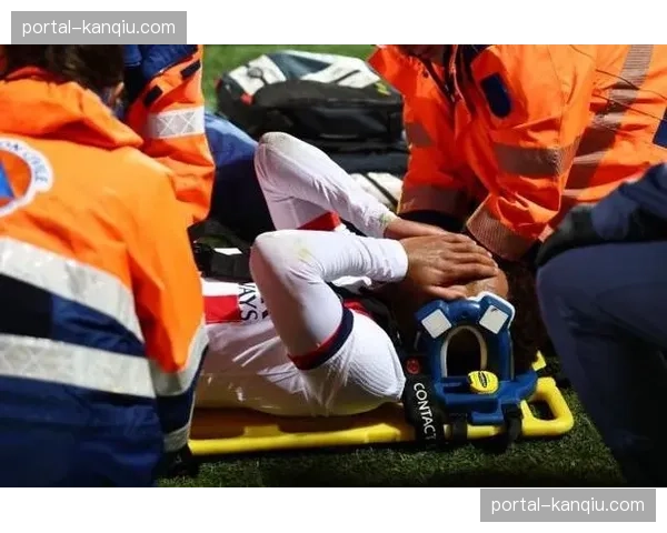 巴黎圣日耳曼伤病更新：杜埃膝盖撞击，努诺-门德斯腿筋不适